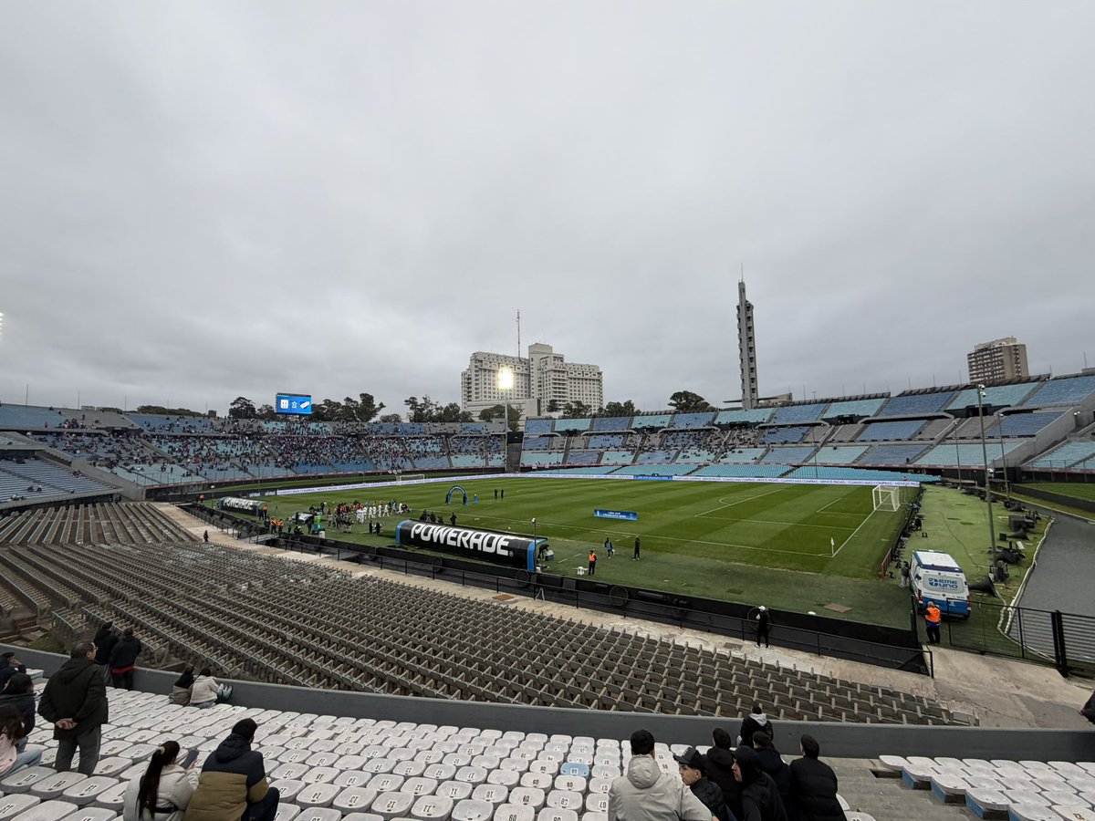Infobus_rcm's tweet photo. Ni con precios promocionales!!!!
Los grandes ya no son más grandes!!!!
Pierden 5 partidos, piensan que están en las malas y no van a la cancha. De igual forma en un año malo de ellos, clasifican a copas y nos dejan pegados 😂😂😂 https://t.co/DmgIWQi4nE