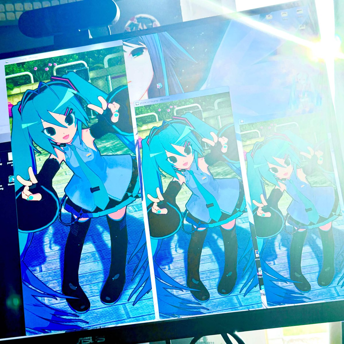 majin_kz's tweet photo. It's almost Miku's birthday!
So for all you out there who enjoy peace as much as I do... Enjoy this phone wallpaper of Miku throwing up Peace signs!
↓ Check it out in the replies! ↓ https://t.co/rx2TvYu4jI