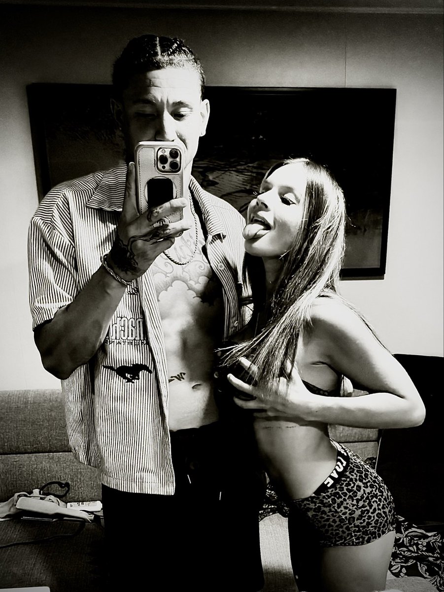 Alphamediccck's tweet photo. What did we do next ? 😏😜@LilySummers212 https://t.co/iZXtVd4Arn