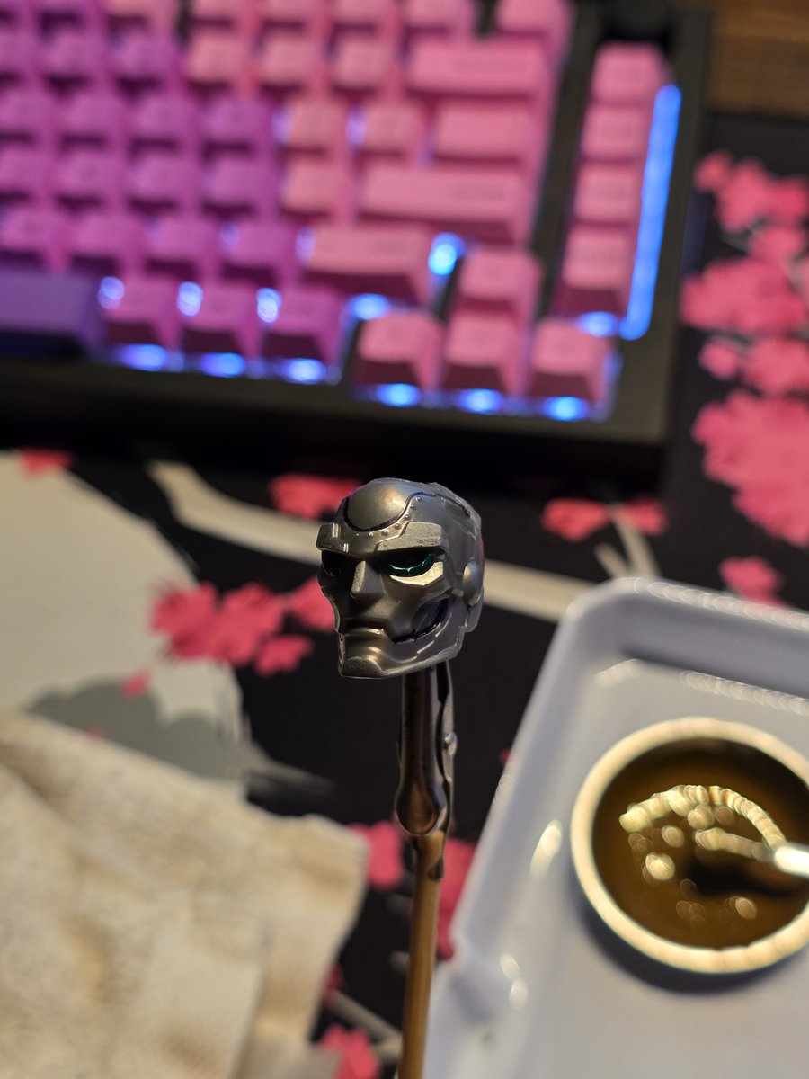RTZaya559's tweet photo. Currently doing my long awaited dr doom custom 🔥 https://t.co/QtWjmbgGCA