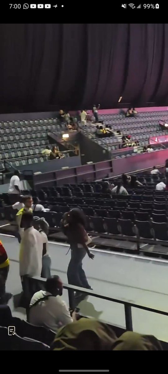 RayAnkrah0's tweet photo. They should come and explain why that BIG CURTAIN covers 1/3 of the auditorium 

Appiah Stadium always dey disgrace Ghana, all because of competition😂😂😂😂😂😂😂😂😂😂😂😂😂😂 https://t.co/sDVrZkpBCa