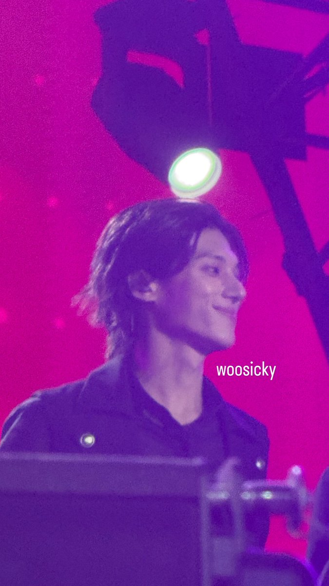 woosicky's tweet photo. back from the dead to say i saw my wooyo yesterday 🐈‍⬛🪽 https://t.co/kMkvULwCDf