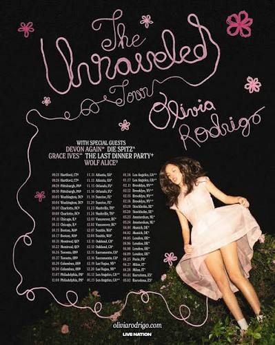 holdyourhurt's tweet photo. fastest female tours to completely sell out:

1. eternal sunshine tour - 1 hour 2 minutes
2. eras tour - 13 hours 21 minutes
3. hit me hard and soft tour - 5 days 2 hours
4. the unraveled tour - 3 weeks 2 days https://t.co/TqWHybXris
