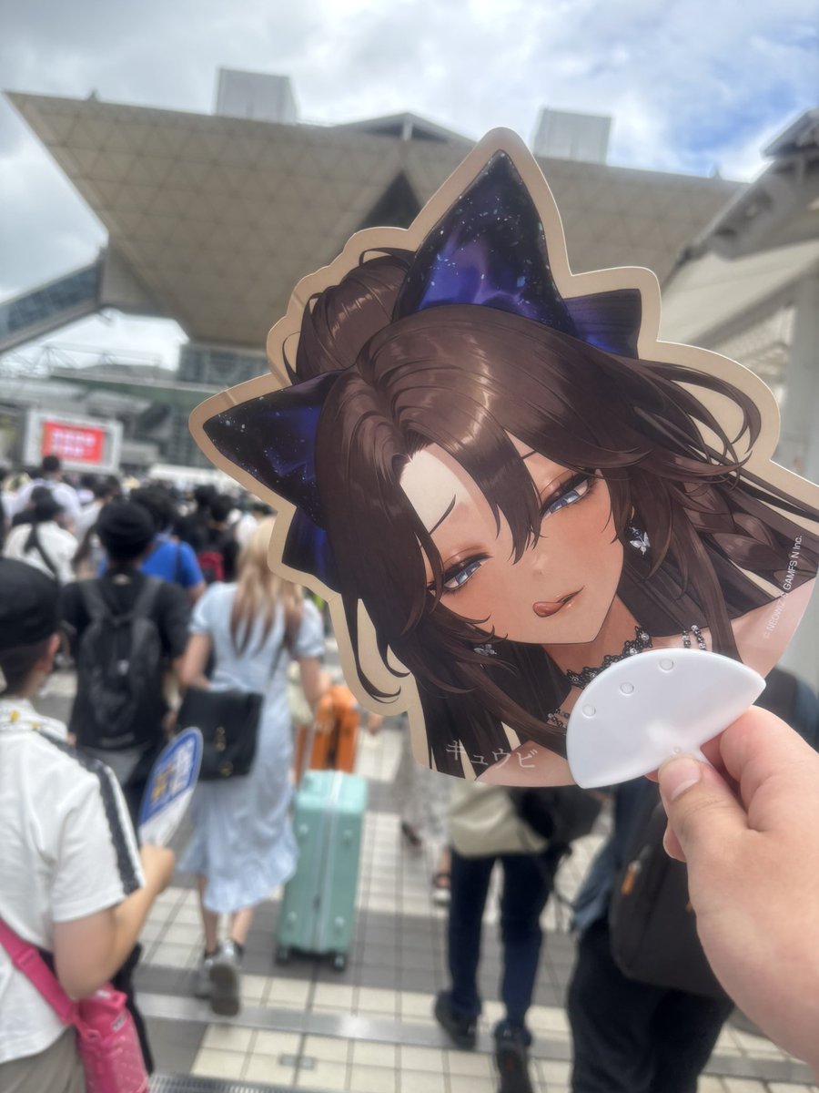 ku_toreka's tweet photo. 初めてのコミケおもろすぎたなぁ
体調バカ悪くて2日目行けねぇの残念だけど冬はガチで行くことにする

それまでに好きなサークルとか探して下調べやっておかないと… https://t.co/C2AJAKko2e