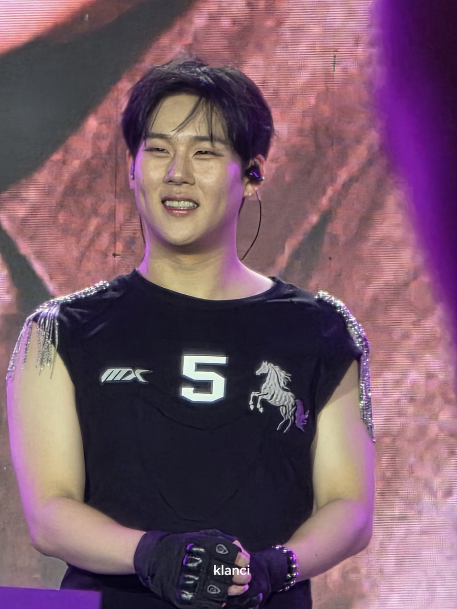okay_kkul's tweet photo. LEE JOOHEON?!!!!! (⁠ﾉ⁠≧⁠∇⁠≦⁠)⁠ﾉ⁠ ⁠ﾐ⁠ ⁠┻⁠━⁠┻ https://t.co/Xxd03XFzu8