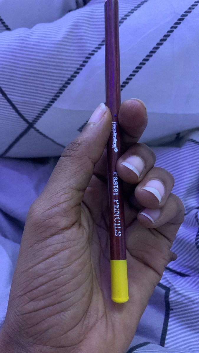 artechoes__'s tweet photo. Guys I got new drawing materials😊🎨 https://t.co/cVhRTKq9ME