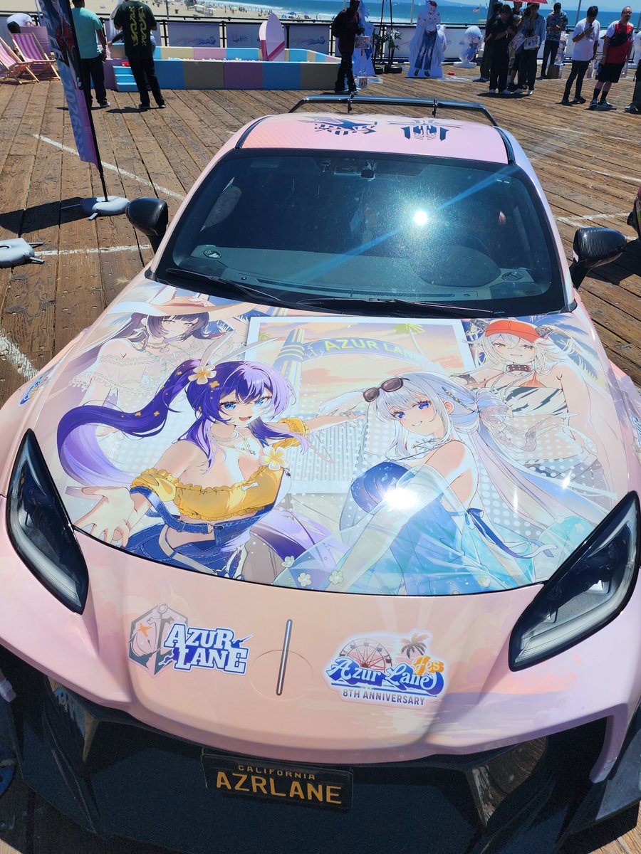 EvilAniki's tweet photo. Azur lane 8th anni event in santa monica #azurlanefes https://t.co/YJv3TzAkdw