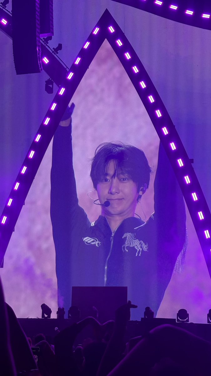 nwh_mysunshine's tweet photo. Çok güzel 😭😭😭😭😭

#MonstaXinİstanbul https://t.co/WDwohfzIvg