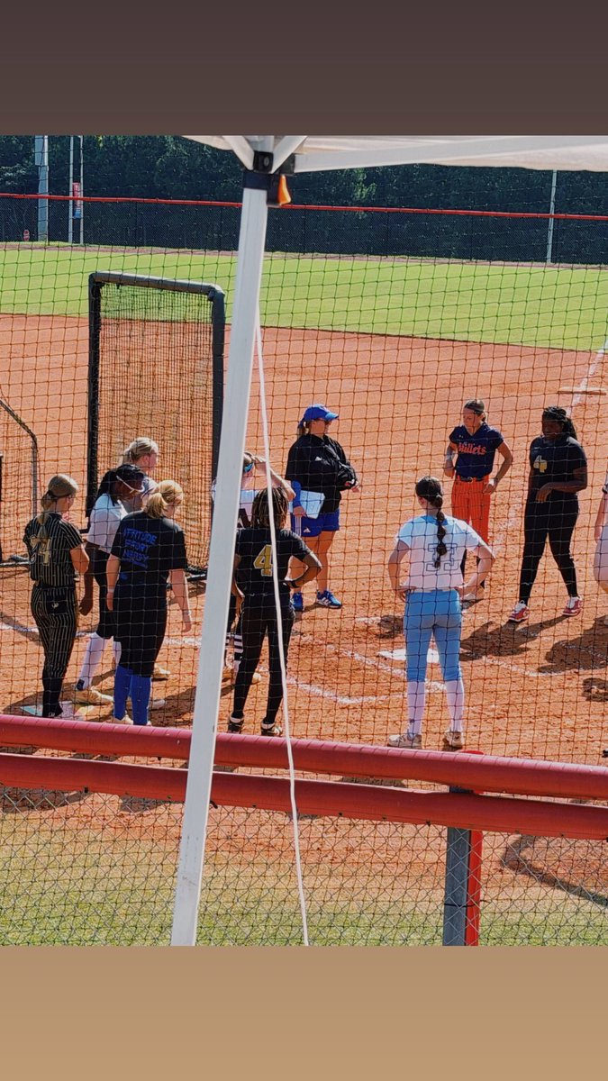 mgottom's tweet photo. Such a great experience at the UWG Camp today! Had an amazing time competing, learning, and getting to work with such helpful coaches. So grateful for the opportunity to learn more and continue growing as a player! thank you @UWGsoftball ❤️💙🐺 https://t.co/jAvQI2rYEG