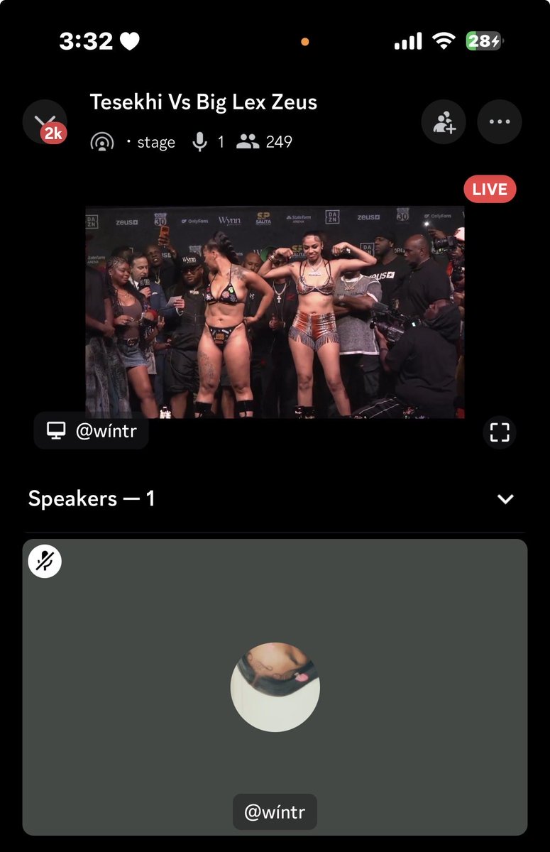 queenofcord's tweet photo. THE FIGHT STARTED COME WATCH FREE 
https://t.co/HJOqIn5G11 https://t.co/HPtjjcHHin