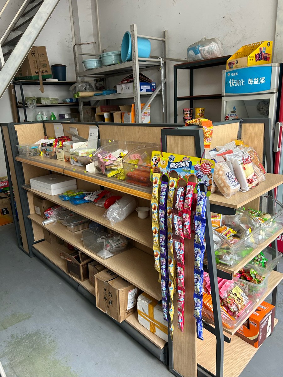 ALEXNGWENYA3's tweet photo. Newly arrived chilled matcha milk tea u0026 sesame rice crackers! Stock up your fridge u0026 snack shelf now at our neighborhood convenience store https://t.co/AZATYDEIzq