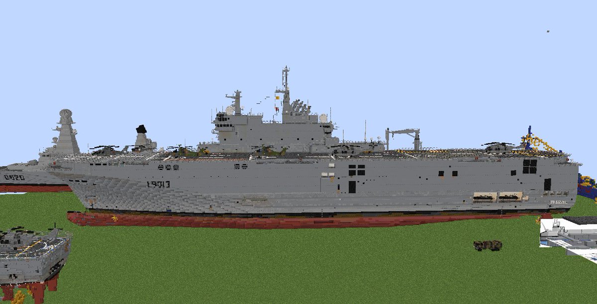 Irish_potato_no's tweet photo. French FS Mistral Landing Helicopter Dock

#minecraft  #minecraftbuild #navy #mistral #marinenationale #frenchnavy https://t.co/jaGF6DsLCM