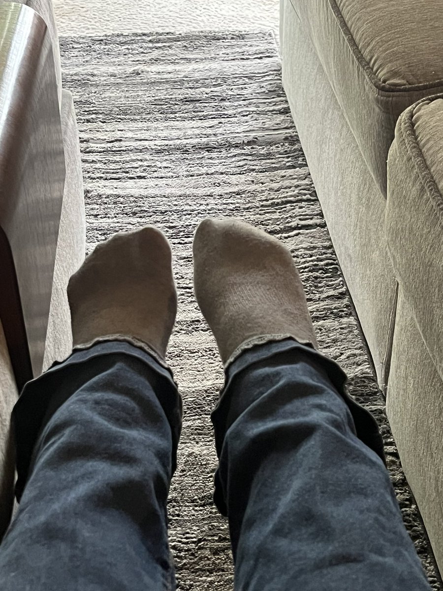 moonknifes's tweet photo. who’s buying my cute alt feet pics today? 🤍🌸 send a tribute to see what’s waiting for you in my DMs 🕷️🖤
#paypigs#feetpics#sugardaddy#sugarmommy https://t.co/ev6PqhUl7Z