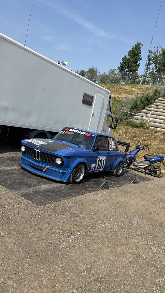 08sam15's tweet photo. Eigentlich wirklich schade, dass die Jungs und Mädels vom Autoslalom so wenig Aufmerksamkeit bekommen. Nur ne Handvoll Zuschauer da gewesen und quasi gar keine Werbung dafür.

Damals bei uns beim Bergslalom hieß es schon, dass die von der Zuschaueranzahl total überwältigt waren🥺 https://t.co/lsVLM6ls5O