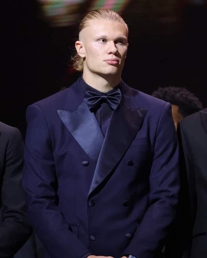lustlisbon's tweet photo. His bone structure is insane https://t.co/MNhir3D1oZ