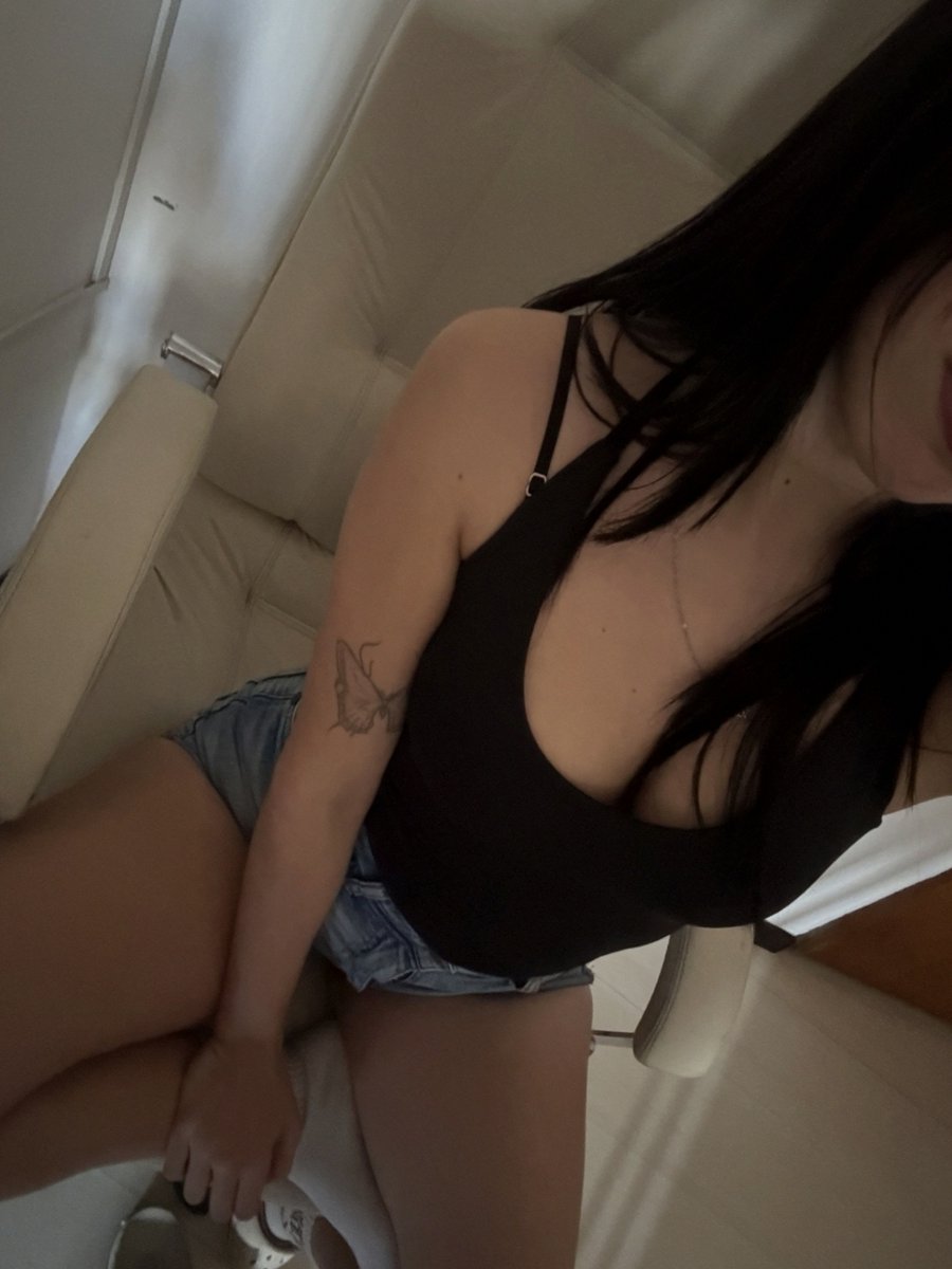 wavepeachy04 tweet picture