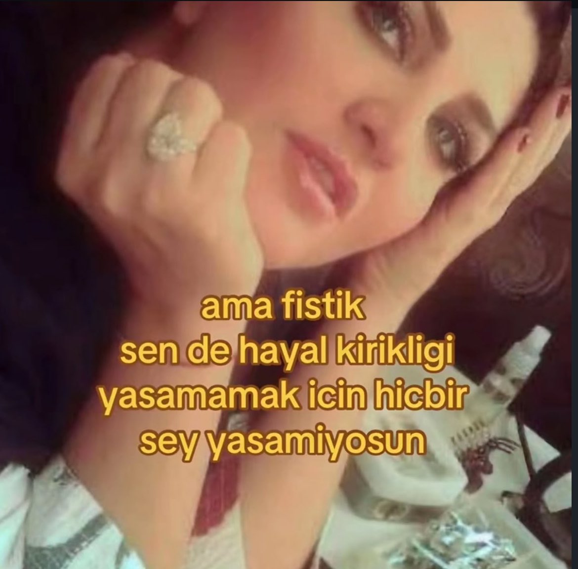 prettiestdiary_'s tweet photo. bizim güncel insan iliskileri https://t.co/MjlNuMCyH9