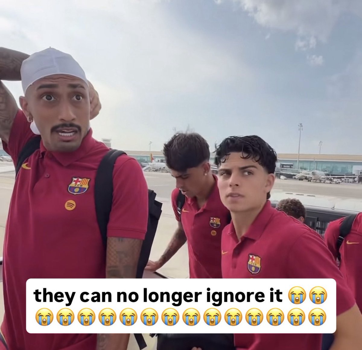 katculer's tweet photo. no new barça transfer news and the players are lowkey ignoring Ferran’s farewell post https://t.co/c9LE3oUZjf