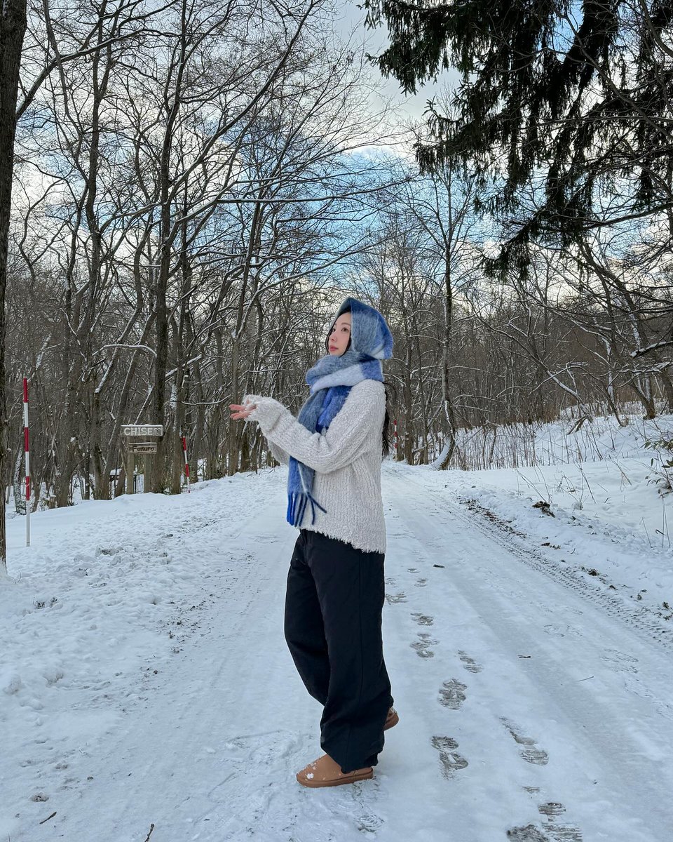 SaulGaRavEr's tweet photo. Hello, lovely soul 💫 Always keep in mind that no matter what yesterday was, today is a fresh start. 🌈
CTKCTB https://t.co/8prdkdYcoq