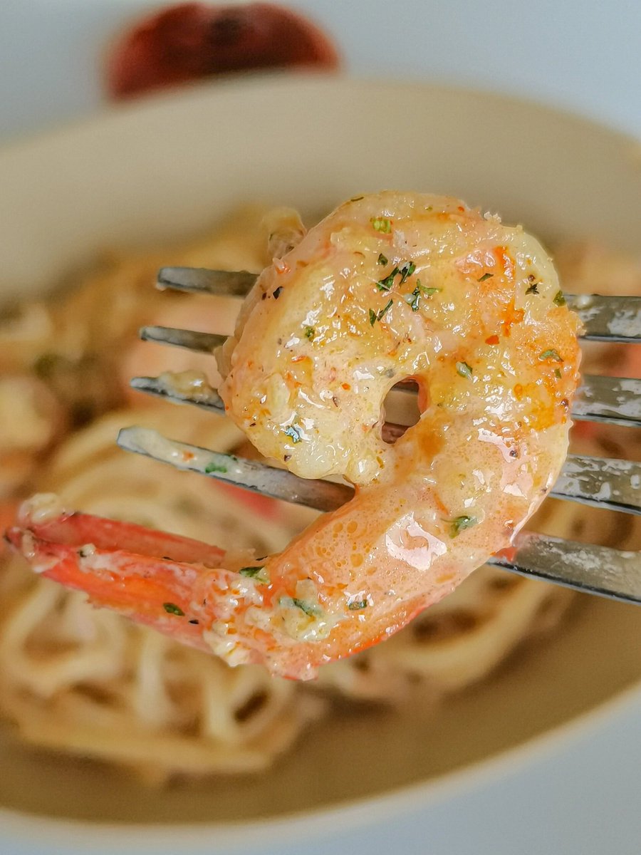 MarcoAudet's tweet photo. Just whipped up creamy garlic butter shrimp pasta in 15 mins! Tossed with fresh parsley and a sprinkle of parmesan—weeknight win unlocked ， https://t.co/061cnbAbae