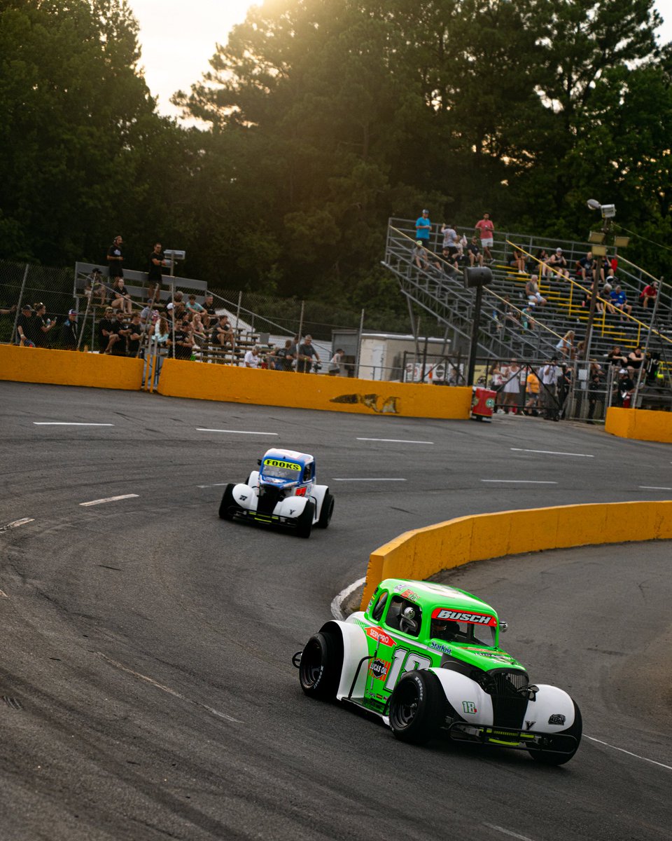 brextonbusch's tweet photo. Started 2nd &amp; finished 2nd at Wake County. I was 8th twice there last year, hard work is starting to shine through!💪🏻 Off the rest of the weekend, next up is the my dad’s race benefiting the @bundleofjoyfund at @BGSRacing next Friday.👍🏻

@SERVPRO l @forthepeople l @Lucas_Oil https://t.co/9MXYYuscLm