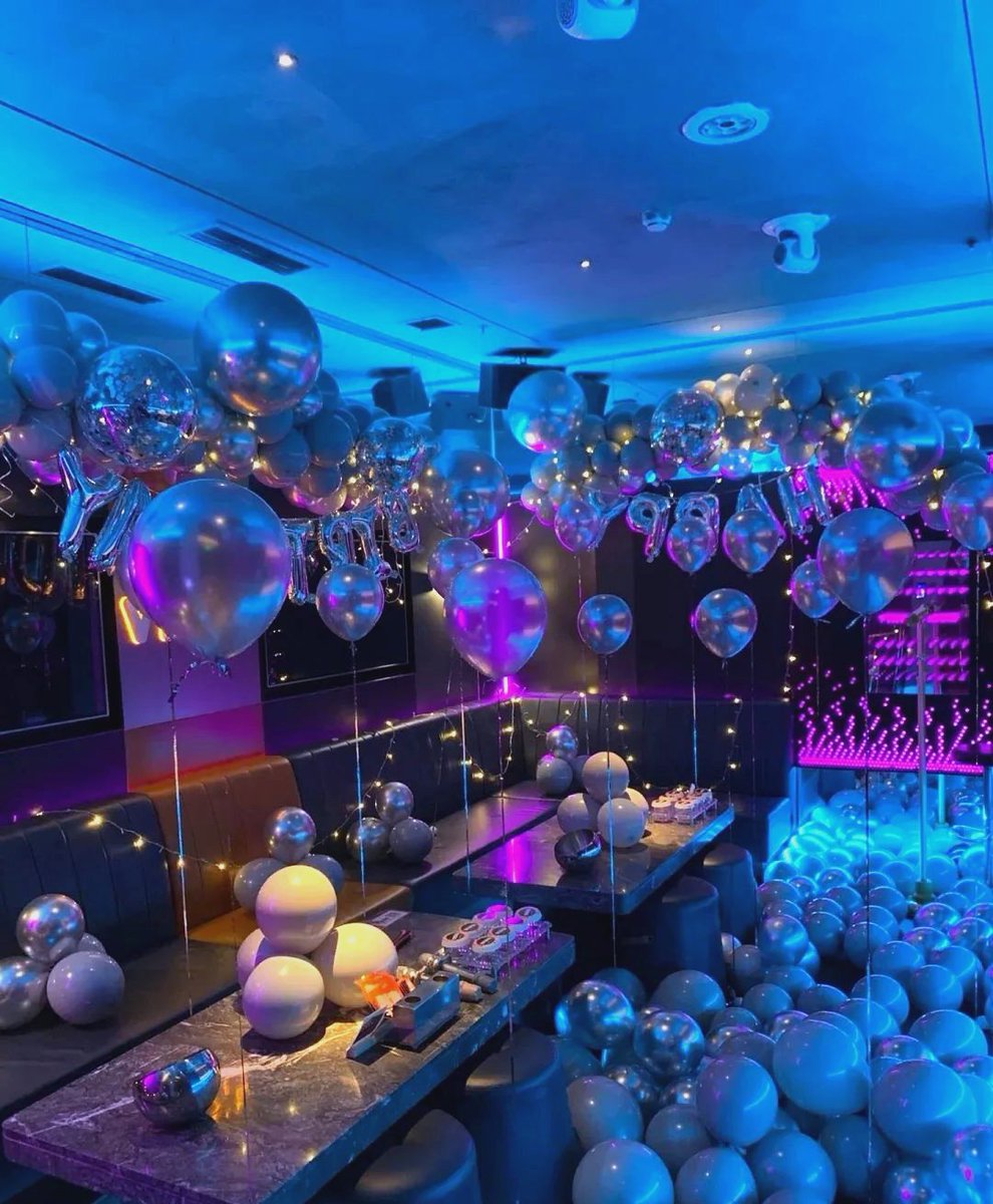 shafi4357's tweet photo. Ready to hit those high notes and sing your heart out Your go-to KTV spot is open for all the fun—grab your crew and let’s party till the early morning! https://t.co/DvsxmBnhuG