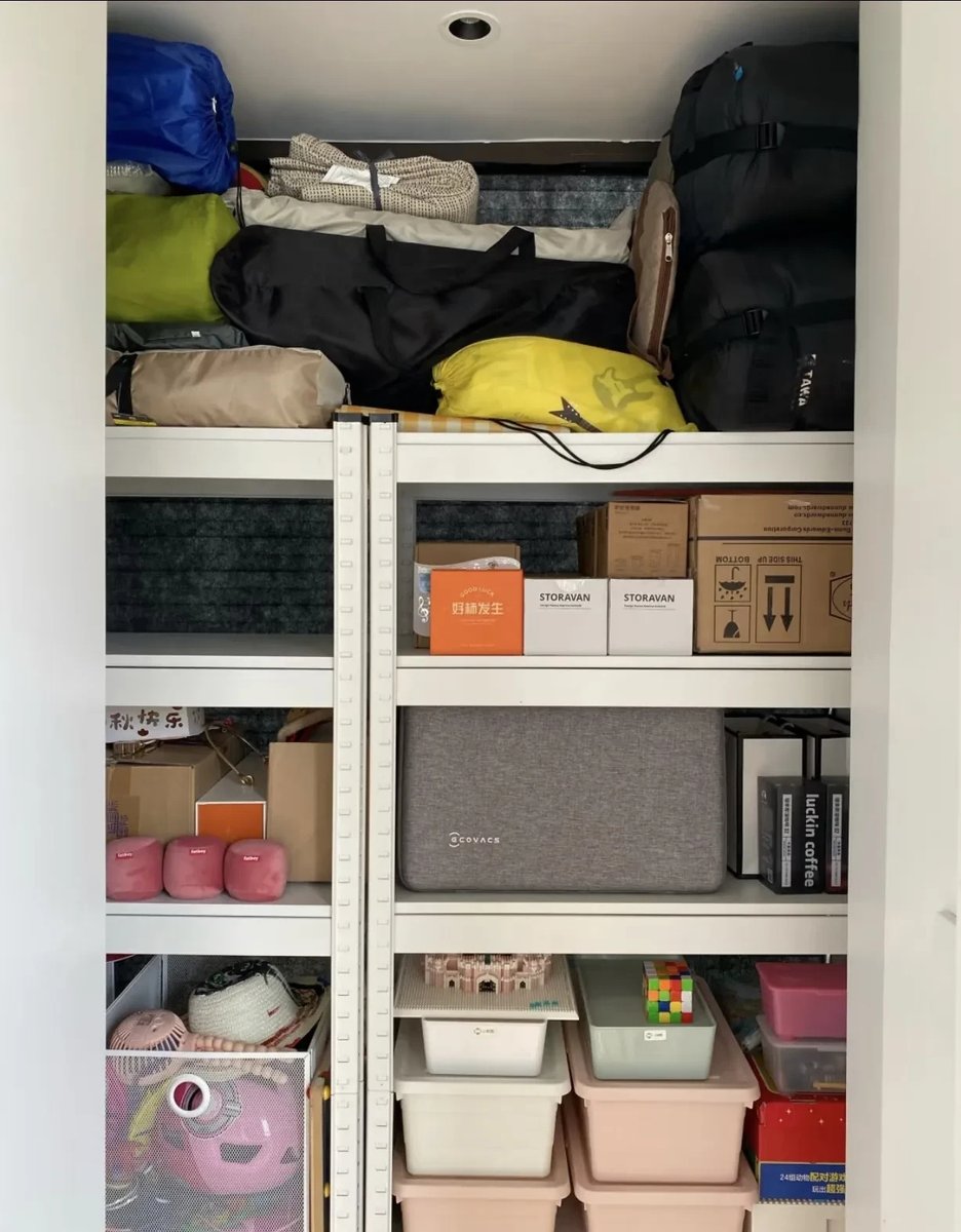 PhenomenaLWigs's tweet photo. Tackling that closet clutter! Sent old teacups to a charity bazaar and donated unused winter coats today—clear space, more headspace. Small steps for a tidier home, big win for less waste. https://t.co/YAsia2mqJc