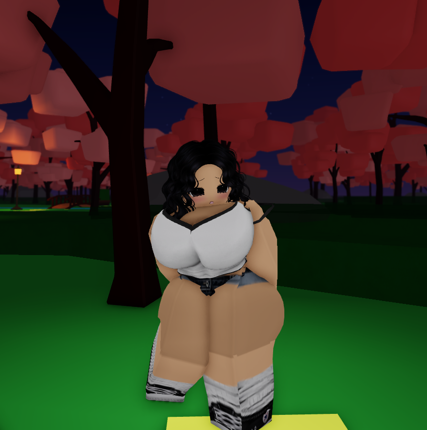 RichBrattyMeat's tweet photo. A-are you sure this is roblox, darling? Why does my avatar look so much different than everyone elses...

Is this seriously what you play all day? https://t.co/yhrdjxjTMB
