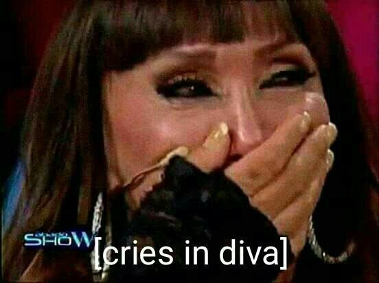 PabloAgustin's tweet photo. La serie de Moria: que HERMOSURA de proyecto, desde lo visual, las transiciones, lo divino, lo mundano, sexo, falopa, putos, travestis, dixits, peleas, colores, glamour, y debajo de todo eso: la historia de amor de una mujer y su hija, de una mujer y sus nietos. https://t.co/DcO2wwGuAd