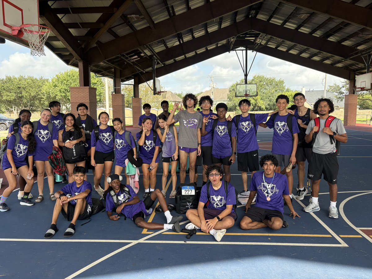 mrhs_xc's tweet photo. We kicked off our season today at the Mustang Thunder Invitational! What a great way to start the season! Imer got 8th place in the JV boys race. Mavericks of the meet- Imer Luna and Natalia Nino. We are excited for the rest of the season! π#FastMavs #BuiltMortonTough https://t.co/OctjDCdjJC