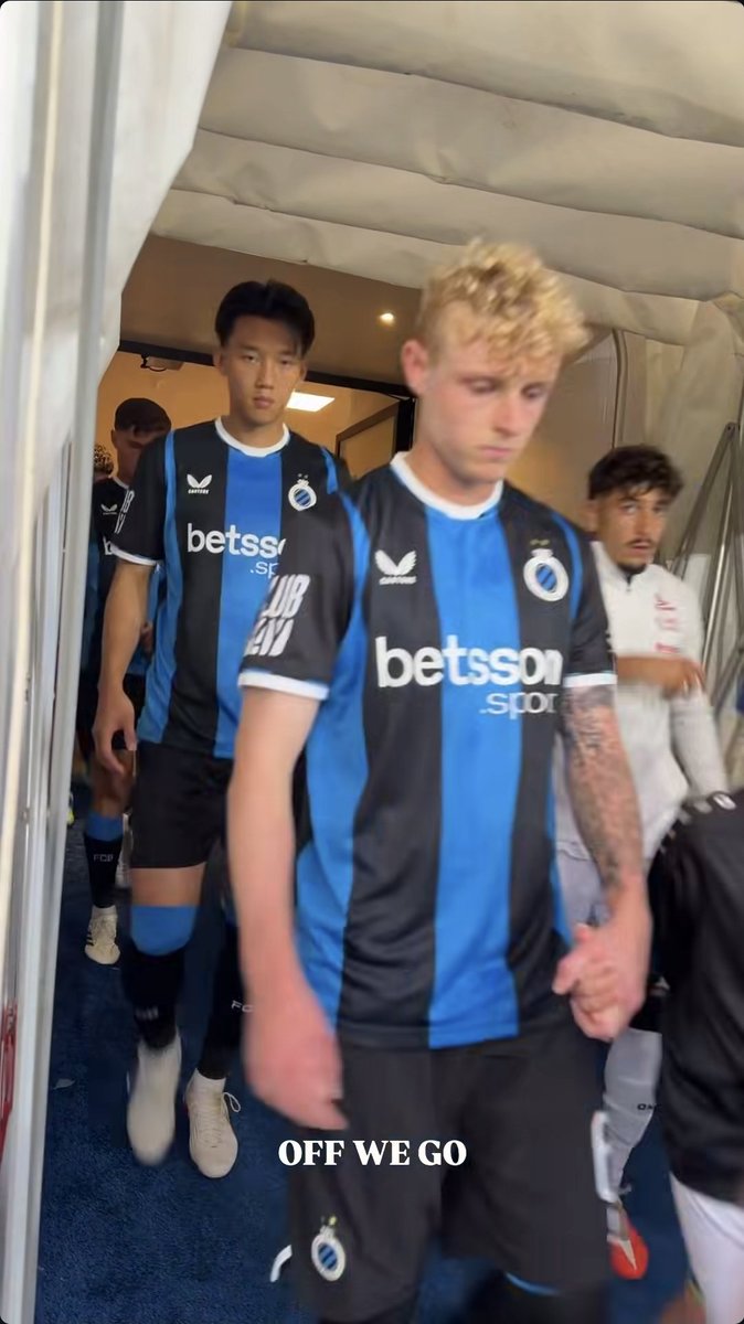 2_1beom's tweet photo. 아빠미소 장착하고 계속 돌려봄
#이한범 #brugge #clubbrugge #Leehanbeom https://t.co/kbRSzCRNOT