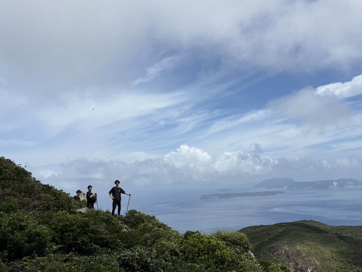 hanabi9119's tweet photo. 男友達と行った神津島が良すぎた。
海、星、山。圧倒的自然が美しすぎた。

#神津島　#夏　#旅行　#日常垢 https://t.co/Zp5HmOtLPl