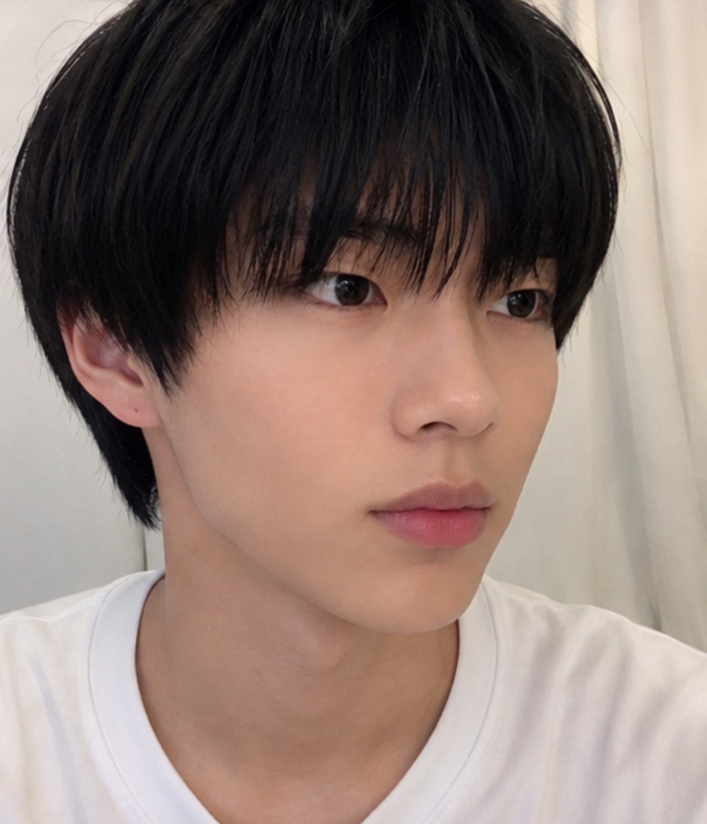 heroburain4444's tweet photo. 中3男子ですー
最近いろんな人とDMできてめちゃうれしー
もっとみんなDMしてきてー https://t.co/x6jShukMGo