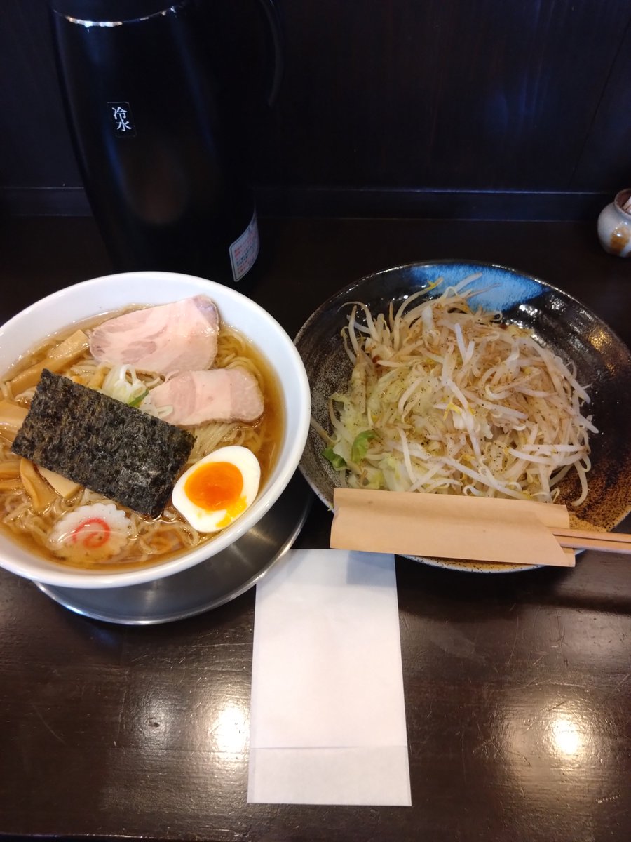 MASATO722417's tweet photo. ぬーぼぅチャウチャウ冷やしラーメンに温野菜トッピング。コレで万全🤟 https://t.co/nGc6Ycpi3Y
