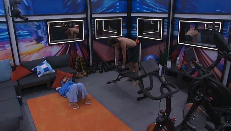 TheBigBroTea's tweet photo. Drew is asking Melody to have a sleepover with him in the havenot room again. Sounds like she doesnβt want to, specifically because of Kamu #bb28 https://t.co/rsdVUFHcng