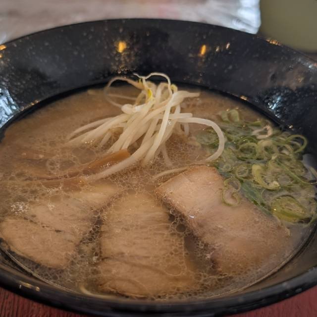 samahiro's tweet photo. 醤油ラーメン at 高橋食堂 将

定期訪問
大盛りが食べられなくなったなぁ

#岡山ラーメン
#毎日がラーメン https://t.co/tJxzRi8fzB https://t.co/Wv3xeTK1uW