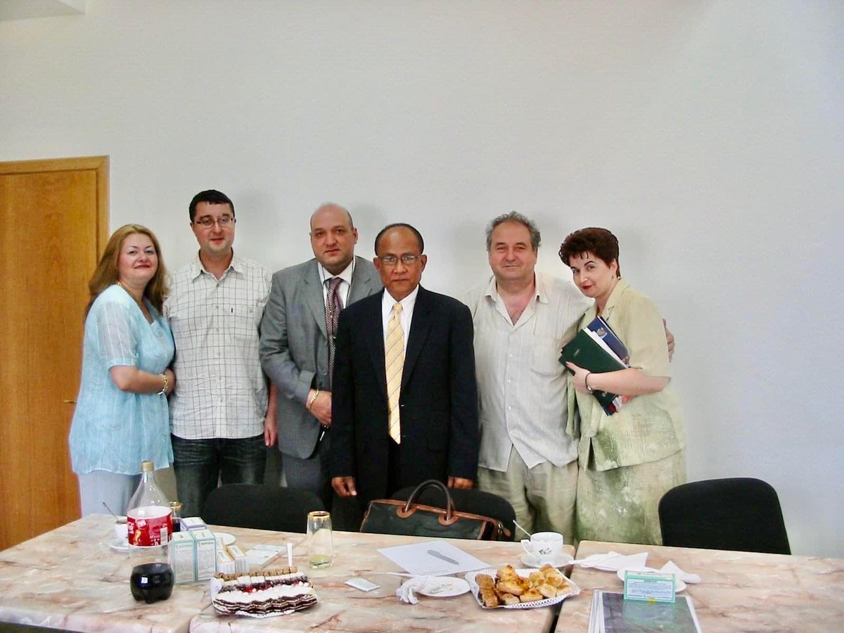 PreechaTreesuw2's tweet photo. https://t.co/m3XNOzsSLE https://t.co/N0YzcJrSpD