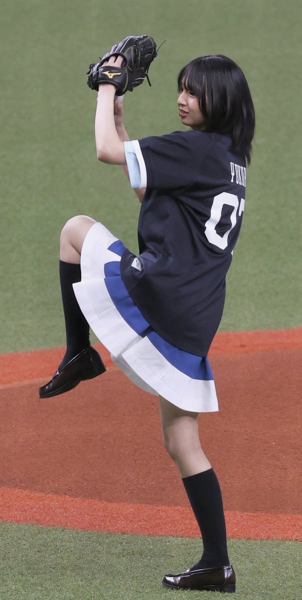oitomo210's tweet photo. 2026.8.15 京セラドームでラブライブパリーグコラボ試合⚾️
イキヅライブの声優で天沢朱音さん、奥村優季さん
#Bs2026
#lovelive
#いきづらい部
#イキヅライブ https://t.co/r5Fp7FTUrV