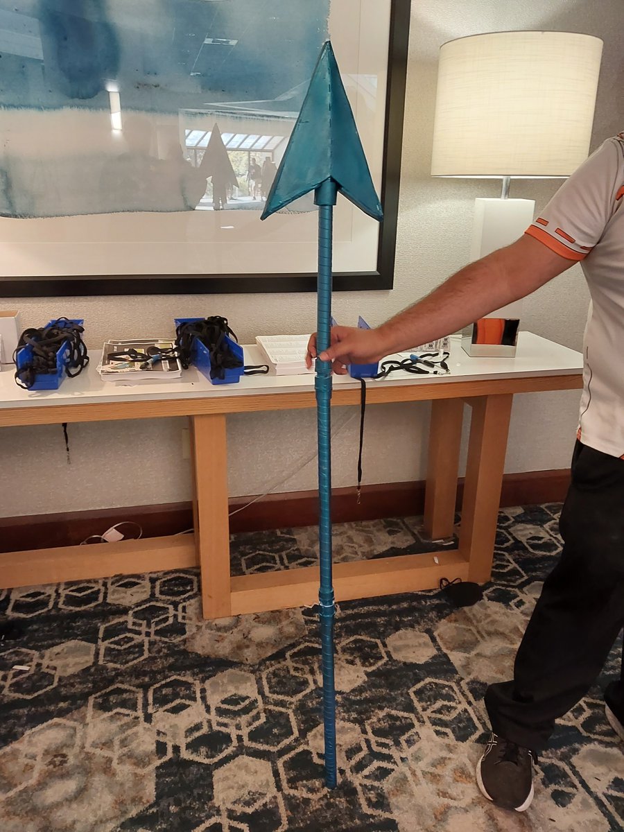 BloodLeopard's tweet photo. I got so triggered that I wasn't wearing Tord
Someone's Undyne harpoon spear
#Magwest https://t.co/ONgbBDBwn8