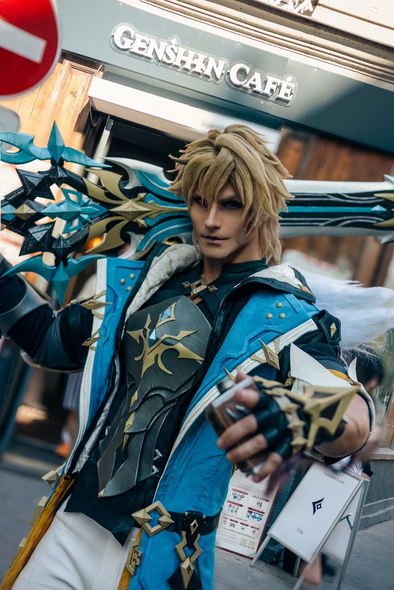 Taryn_Cosplay's tweet photo. VARKA at the @genshinimpactfr Cafe in 🇫🇷! 
See You all SUNDAY (tomorrow) for one last amazing day TOGETHER! 🩵✨
@genshincafefr 
#HeadingToSnezhnaya #GenshinCafeParis https://t.co/vwcl5KPxuB