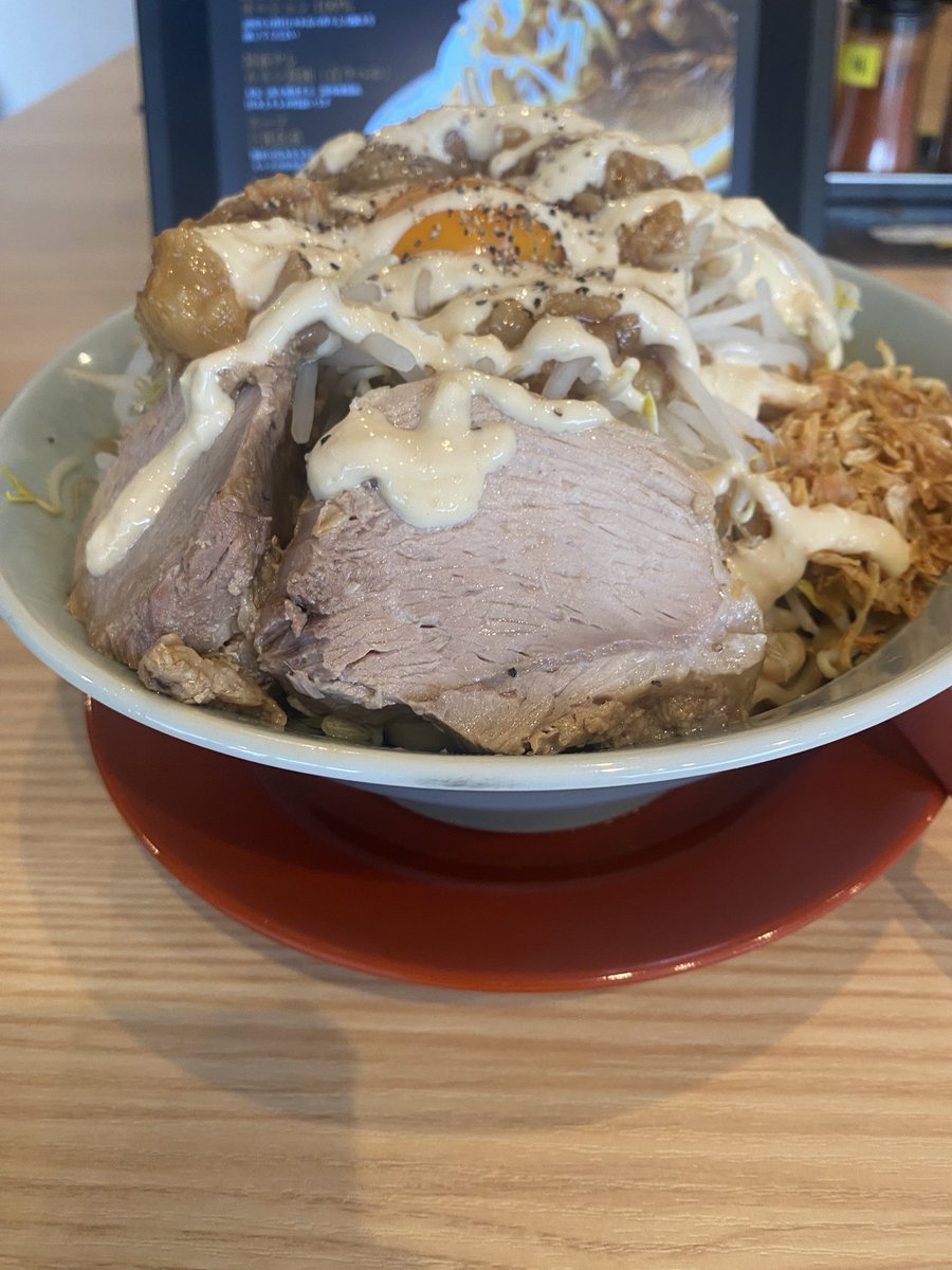 shinchang502's tweet photo. 麺量400gまで無料なら挑戦せん奴はいないよなぁ？

もぅ今日は何も喰わなくて良さそうです…😮‍💨 https://t.co/DTOtdIReR0