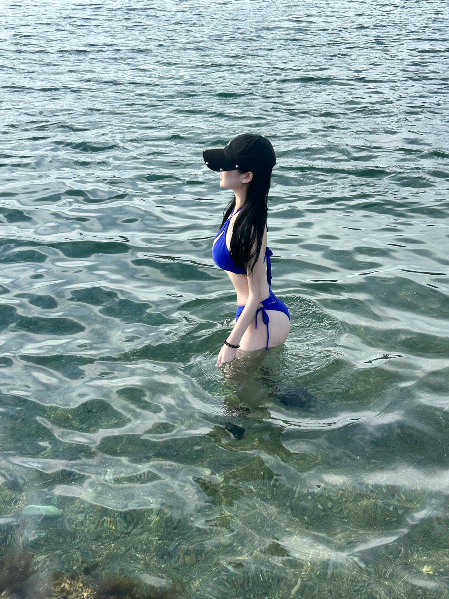 _m_m_ne's tweet photo. 夏は私の季節だから、自由なの https://t.co/9fe7rYLkUo