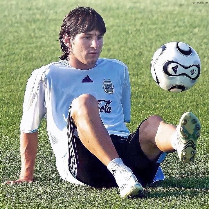 yohhi__'s tweet photo. Solo pido que me entiendan... https://t.co/Kwj3WAgbGi