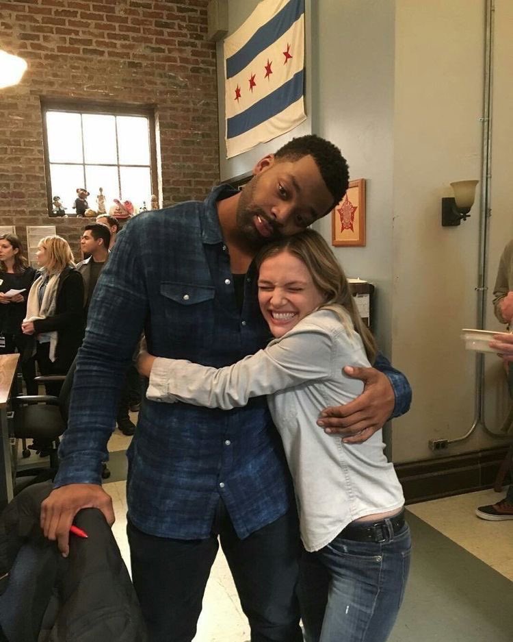 fangirloftvhal's tweet photo. squish hugs forever!! https://t.co/3e9f5zS0DJ