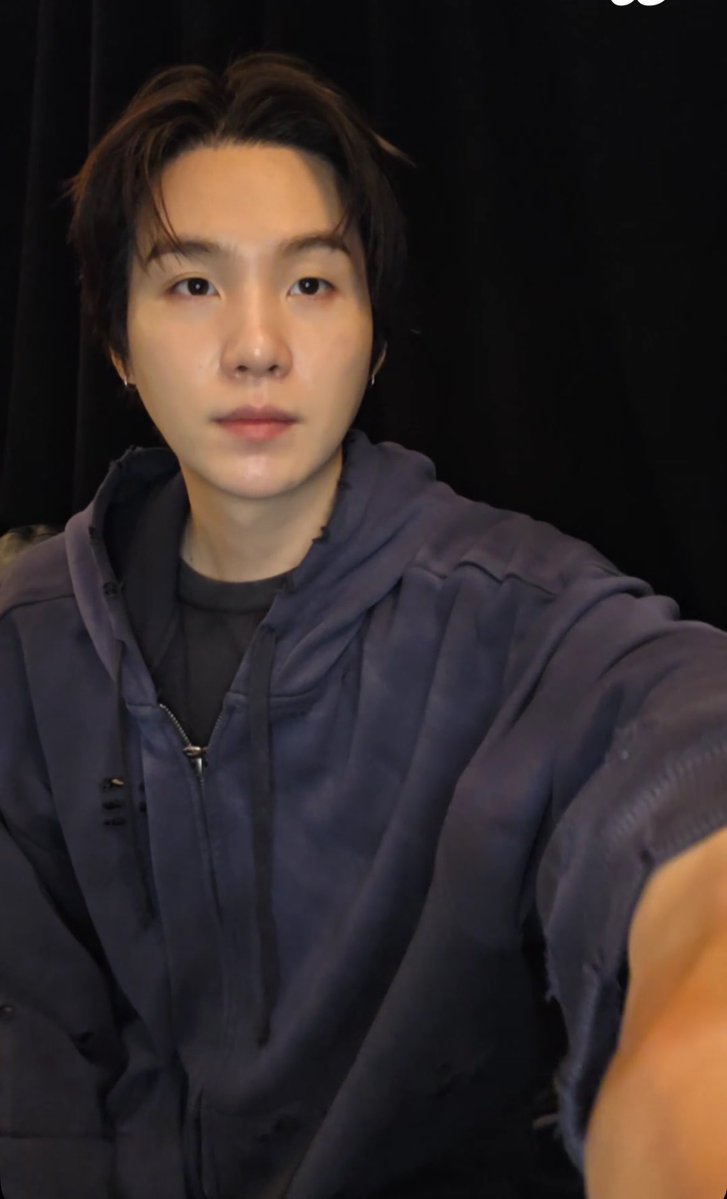 marijumin's tweet photo. Как хорошо что я не спала🥹 https://t.co/2wn1H2P6gm