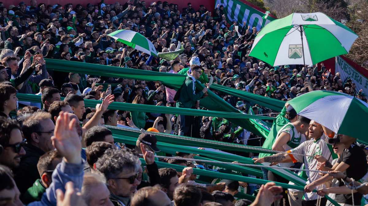ferroweb's tweet photo. 🚨ATENCION VERDOLAGAS

#Ferro tendrá publico visitante cuando visite a Estudiantes en Caseros.

El partido se jugará el domingo 30/08 a las 15.30 hs.

En principio serian 1200 las entradas a la venta para nuestros hinchas.

🇳🇬 ¡A copar Caseros! https://t.co/5z4oBDgy26