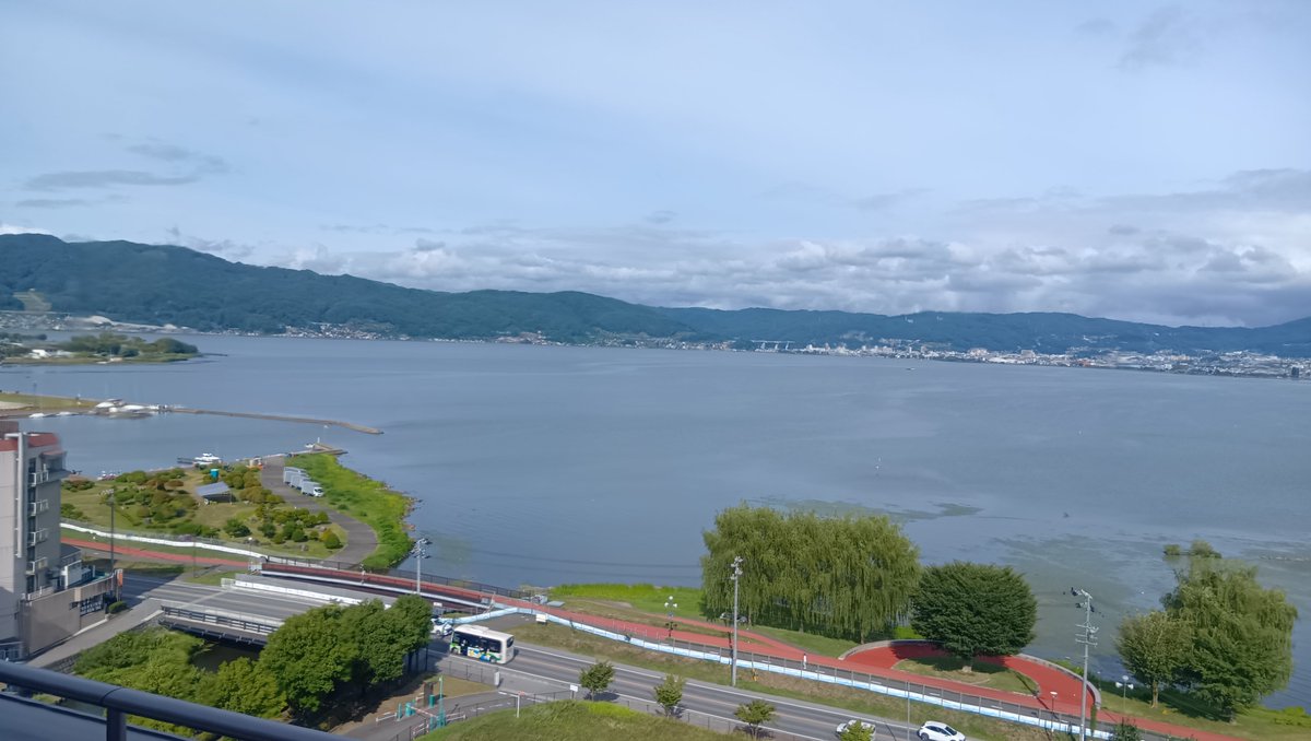 radiotvgaga's tweet photo. 諏訪湖は今日もいい天気 https://t.co/PhUG66QII6