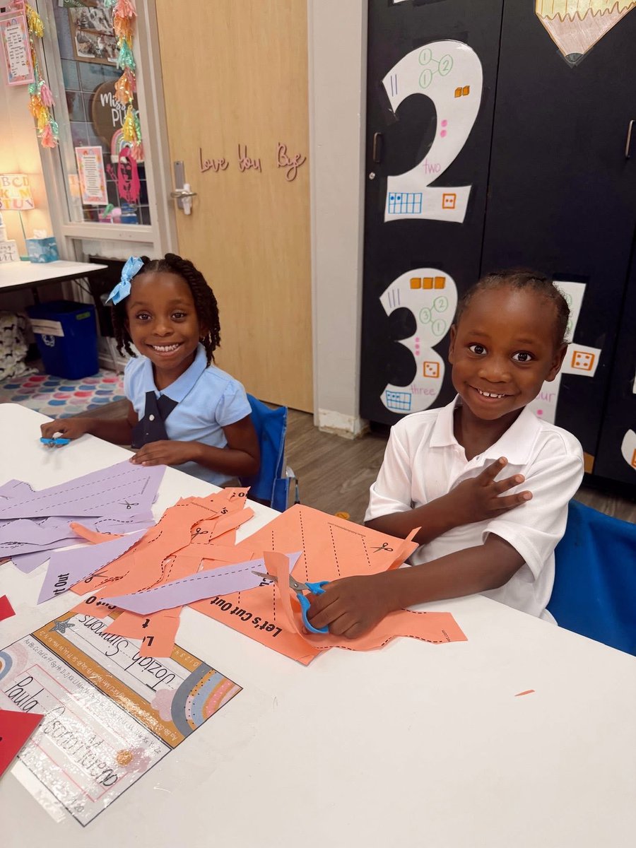 ForestLnAcademy's tweet photo. What a great first week back! 🐆💙 Our FLA scholars have been busy learning what it means to be safe, respectful, and responsible- and they’ve already jumped right into academics!📚��️
#risddreamon #ourlegacy #ourstory https://t.co/PE2EWhqOUV