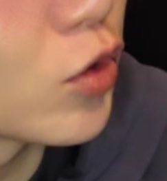 poutyoongidaily's tweet photo. YOONGI 😭😭😭😭😭😭 https://t.co/uZ0jlszpDe