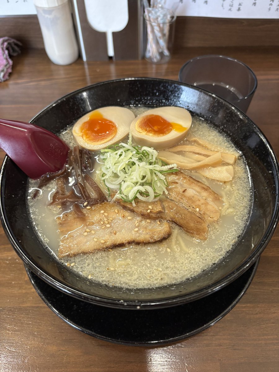 furu_ren1107's tweet photo. 帰省中に食べたラーメン記録
やっぱに地元しか勝たん https://t.co/dLW9B4t09U